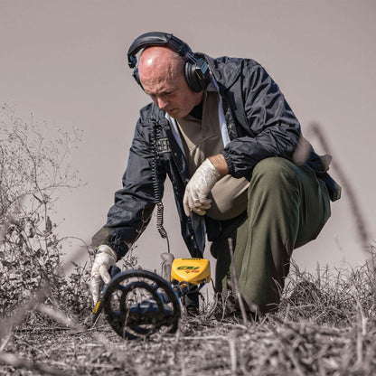 Garrett CSI 250 Ground Search Metal Detector